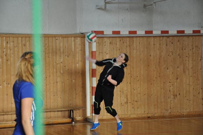 Volleyball in Turnhalle