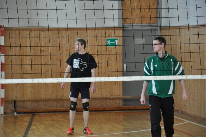Volleyball in Turnhalle